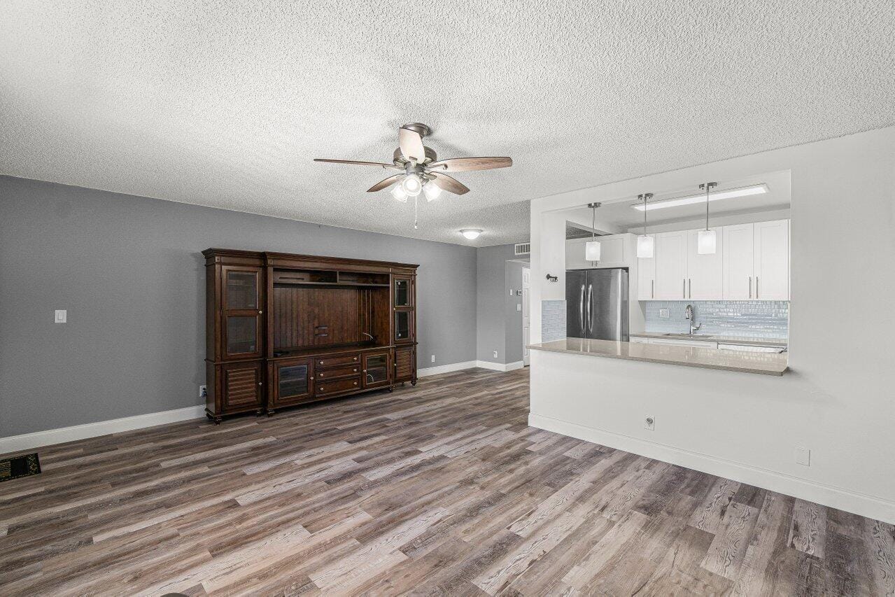 700 Village Green Court 319 — photo 9