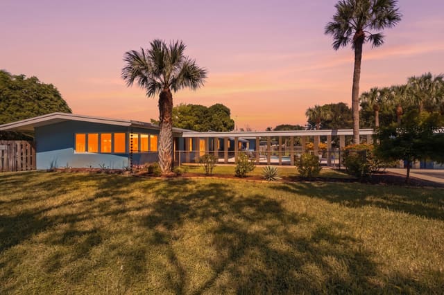 4501 E COUNTRY CLUB Circle, Plantation, FL 33317