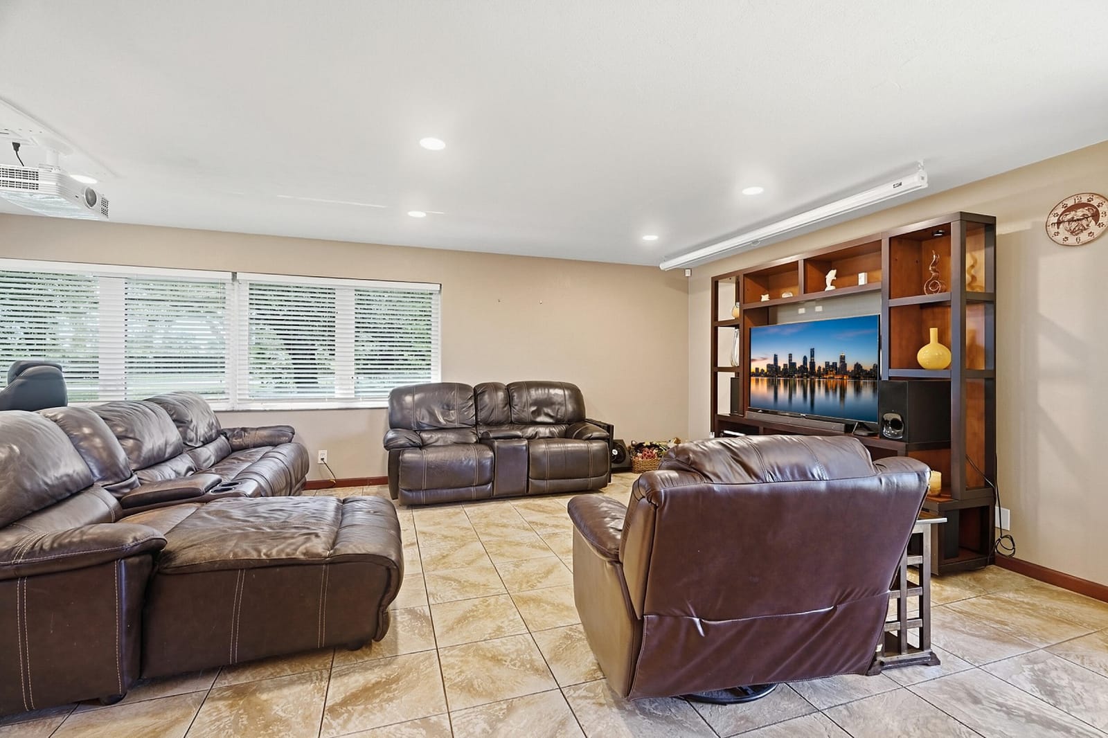 4501 E COUNTRY CLUB Circle — photo 12