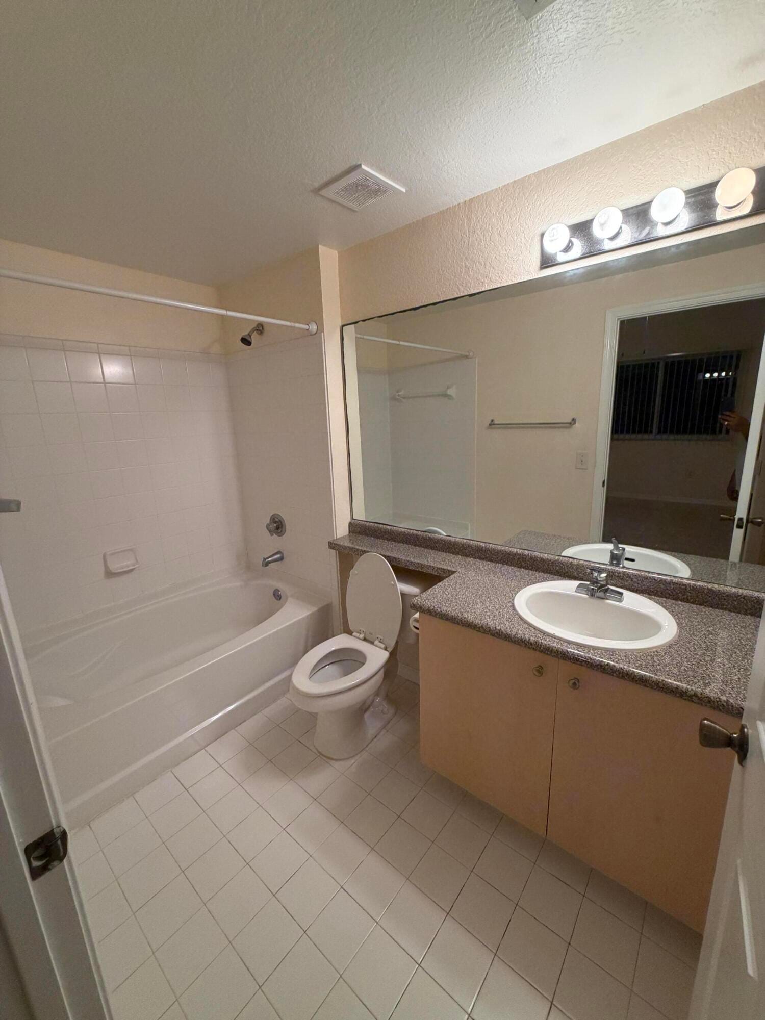350 Crestwood Circle 308 — photo 11