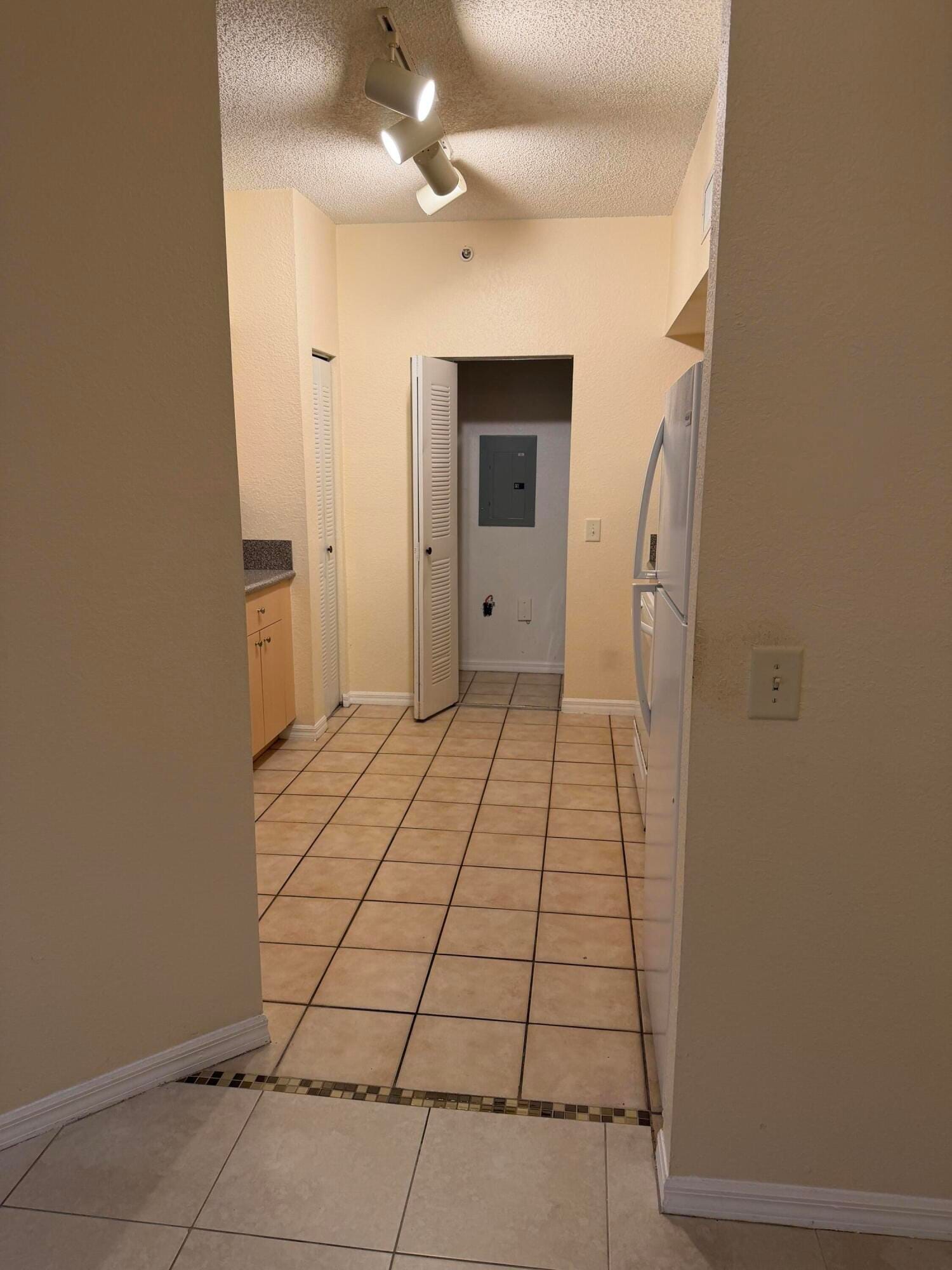 350 Crestwood Circle 308 — photo 4