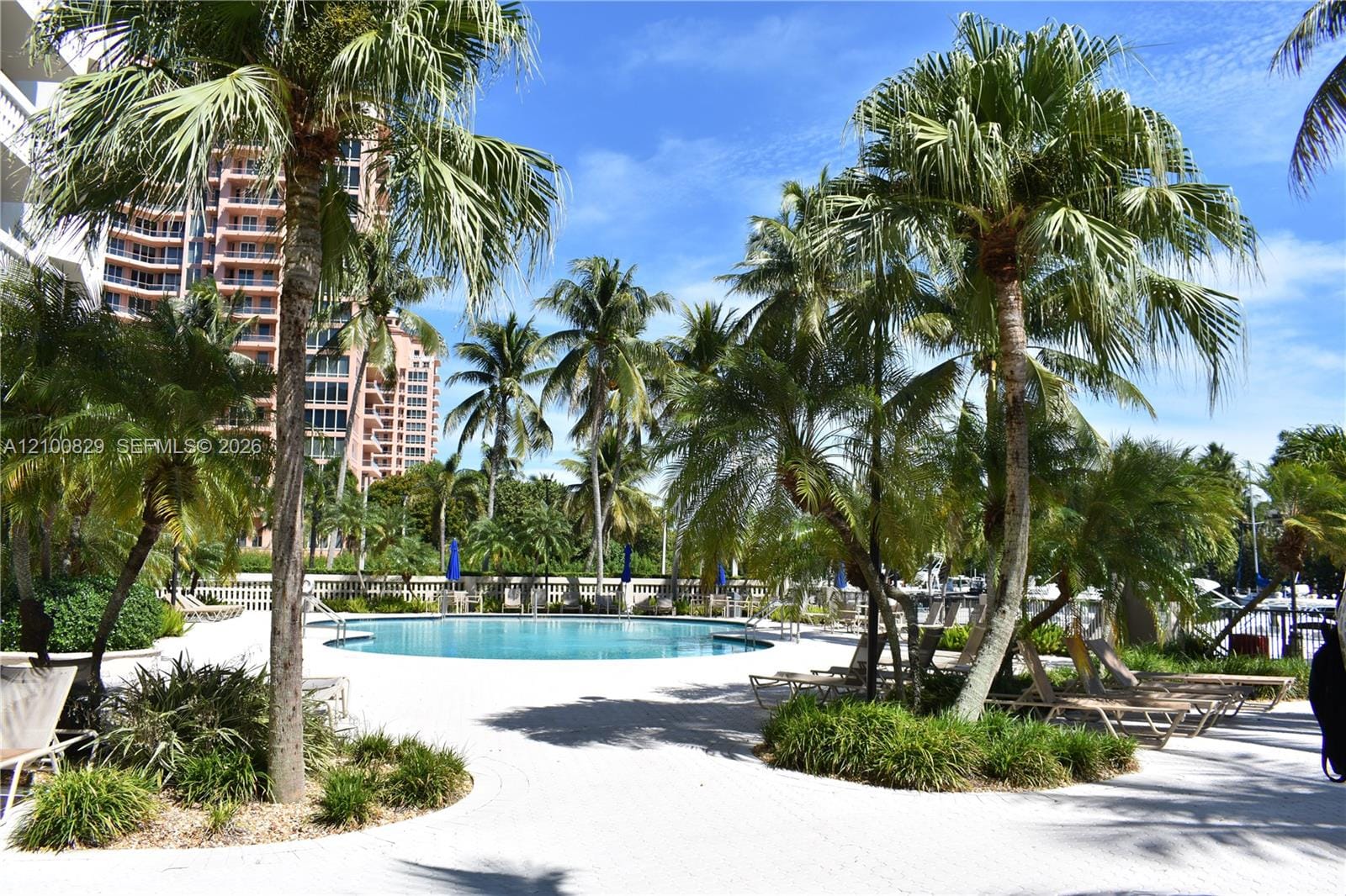90 Edgewater Drive 323, Coral Gables, FL 33133 photo 16