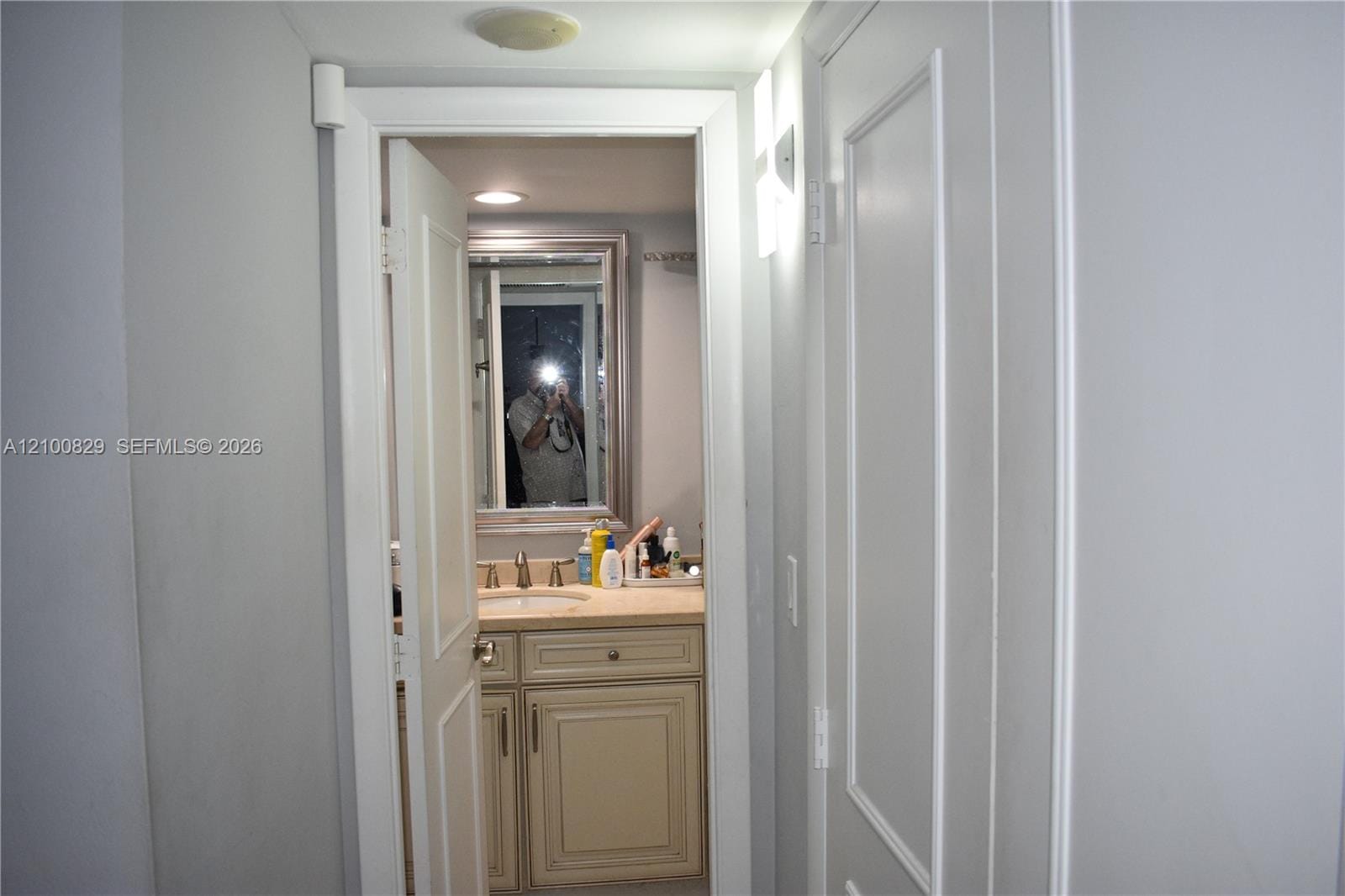 90 Edgewater Drive 323, Coral Gables, FL 33133 photo 10