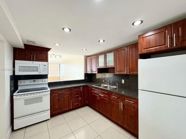 1351 NE Miami Gardens Drive 403E, Miami, FL 33179