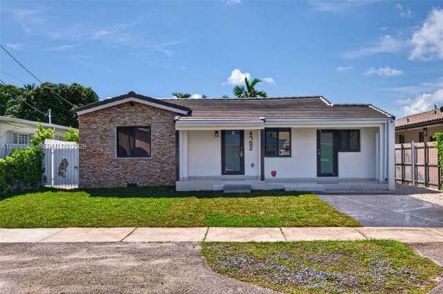 4752 SW 1st Street, Miami, FL 33134