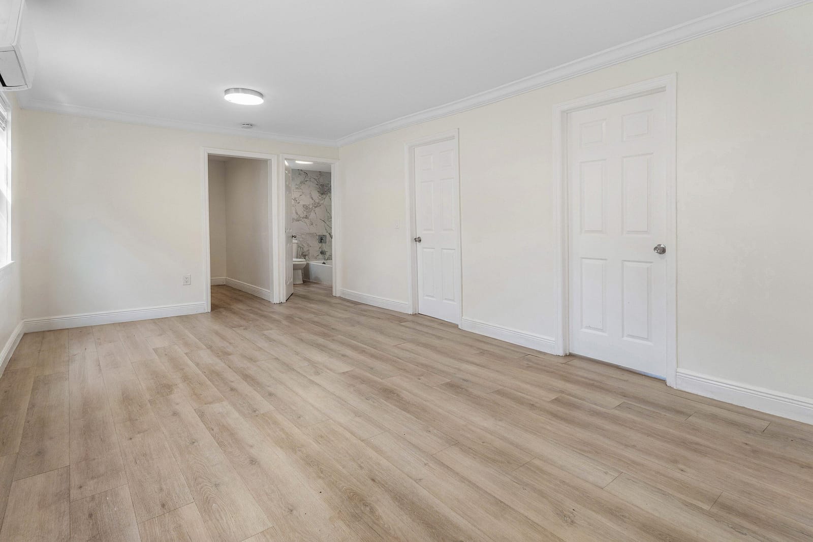 413 N E Street — photo 5