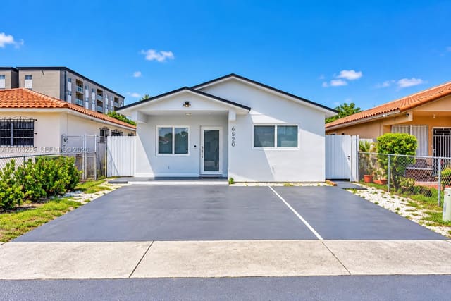6528 W 22nd Lane, Hialeah, FL 33016