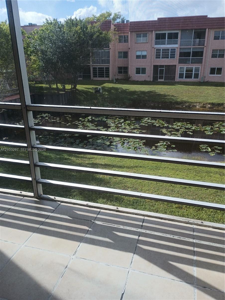 9141 Sunrise Lakes Boulevard 219, Sunrise, FL 33322 photo 7