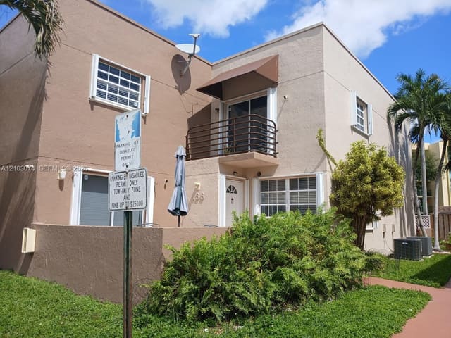 1925 SW 118th Court 138, Miami, FL 33175