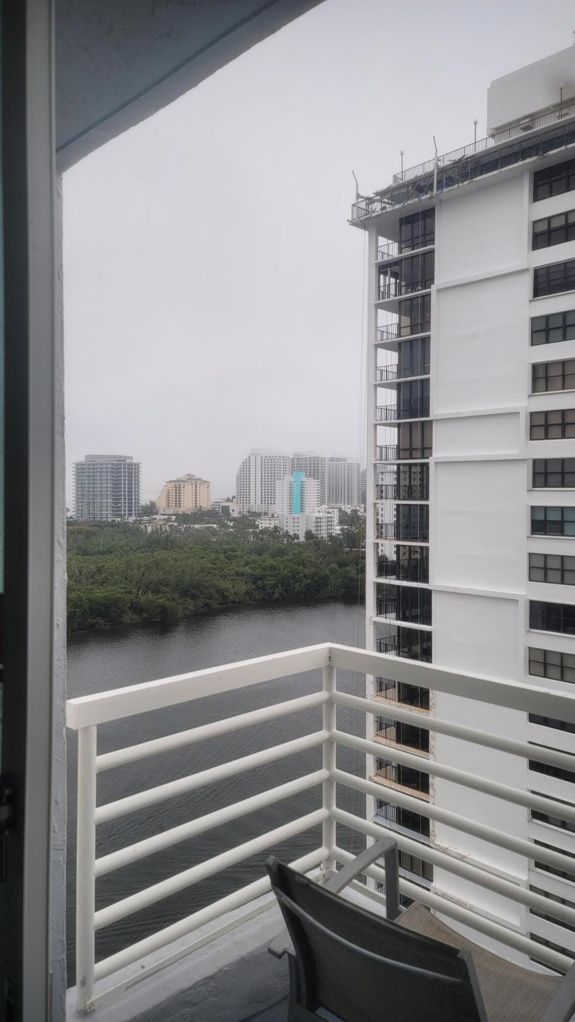 2670 E Sunrise Boulevard, Fort Lauderdale, FL 33304 photo 9