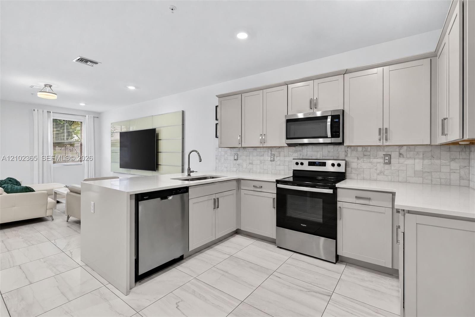 121 SW 170th Avenue — photo 3