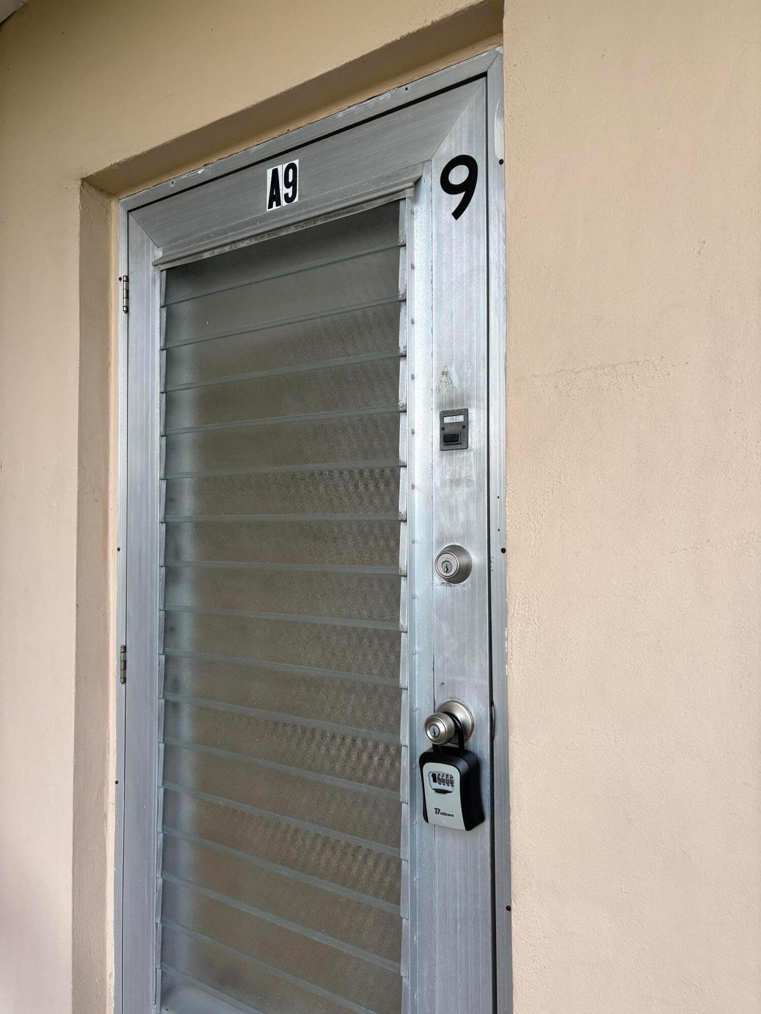9 Salisbury A, West Palm Beach, FL 33417 photo 4