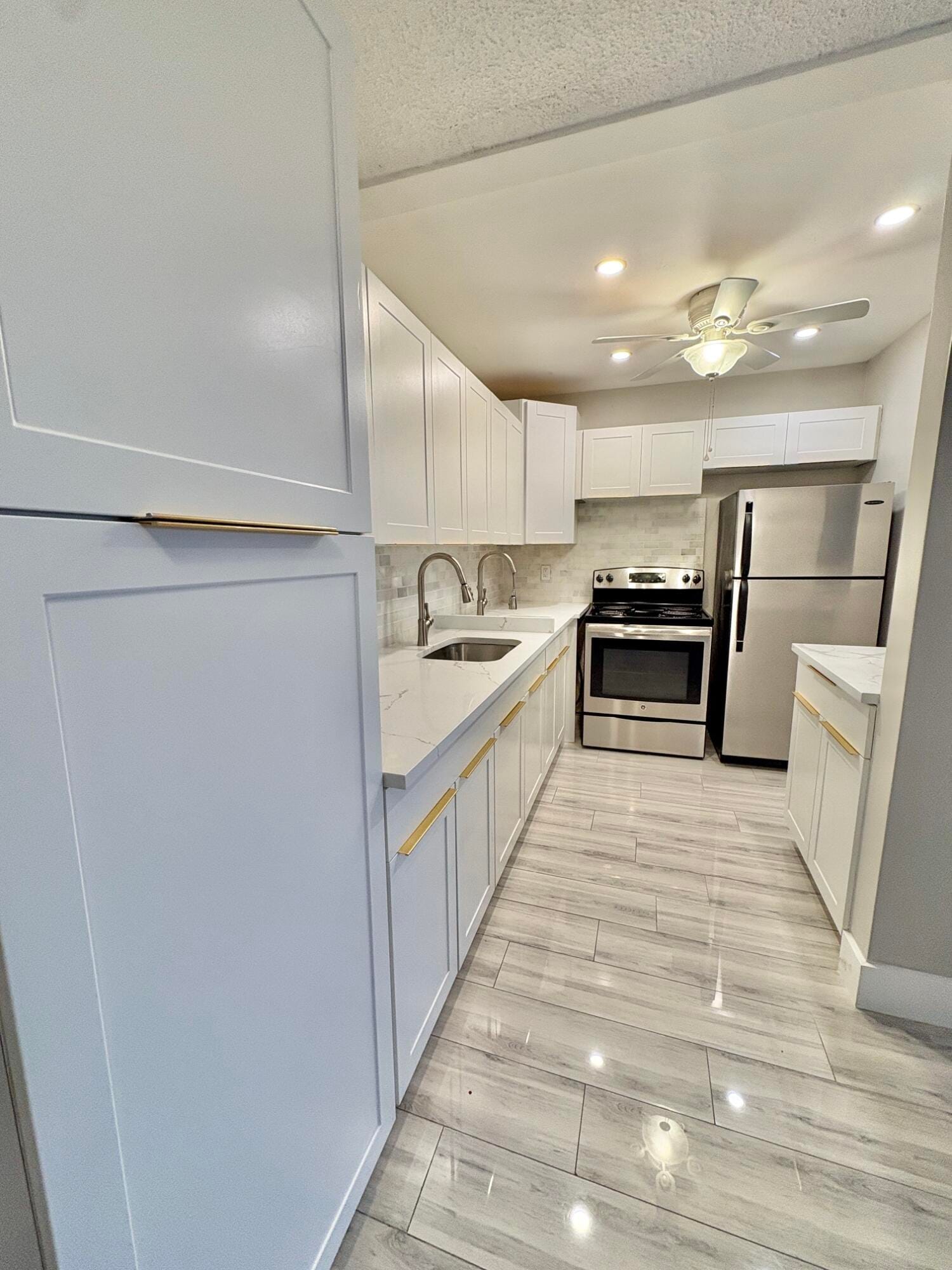 9 Salisbury A, West Palm Beach, FL 33417 photo 5
