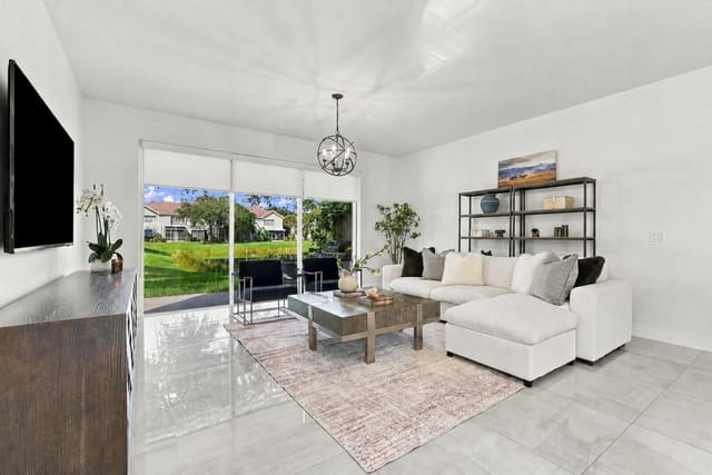 1086 WOODFIELD Road, Greenacres, FL 33415