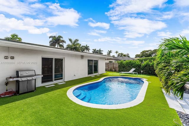 2813 NE 29th Street, Fort Lauderdale, FL 33306