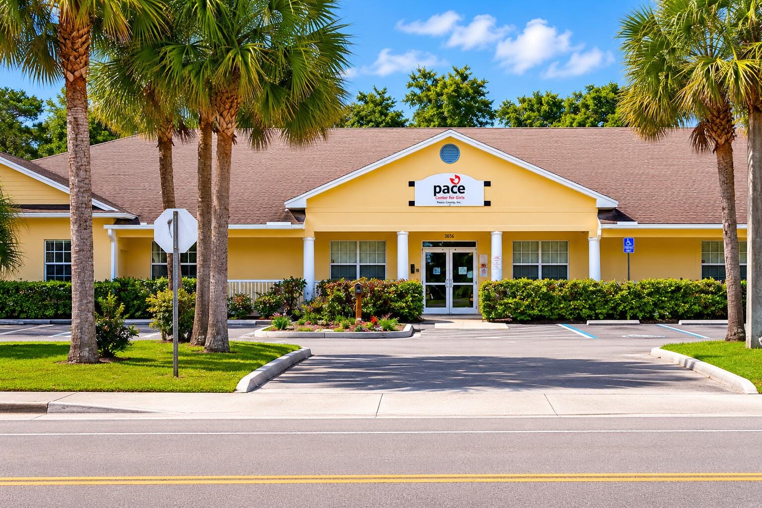 3651 VIRGINIA Avenue, Fort Pierce, FL photo 1