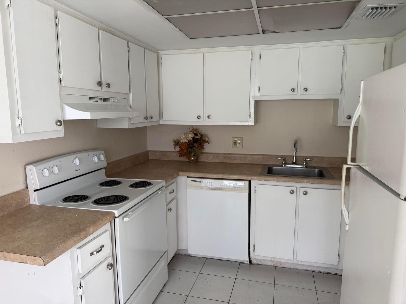 2221 NW 56TH Avenue 2-C, Lauderhill, FL 33313 photo 2