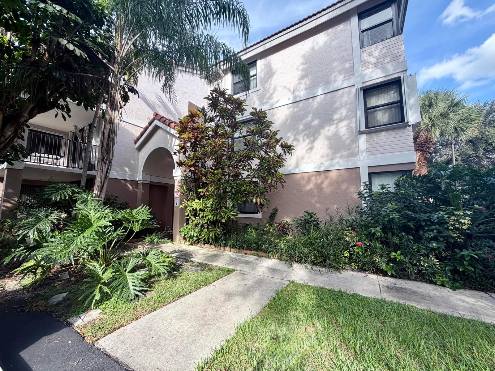 10111 W SUNRISE Boulevard 104, Plantation, FL 33322 photo 18