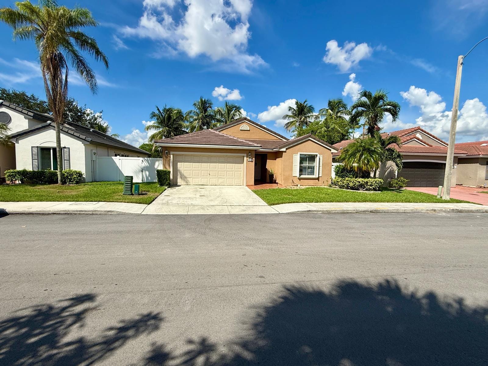 870 NW 166TH Avenue, Pembroke Pines, FL 33028 photo 8