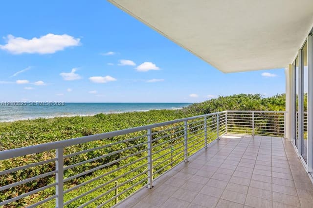 4802 N.highway A1a 2G, Hutchinson Island, FL 34949