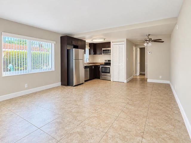 520 NE 44TH Street 1, Boca Raton, FL 33431