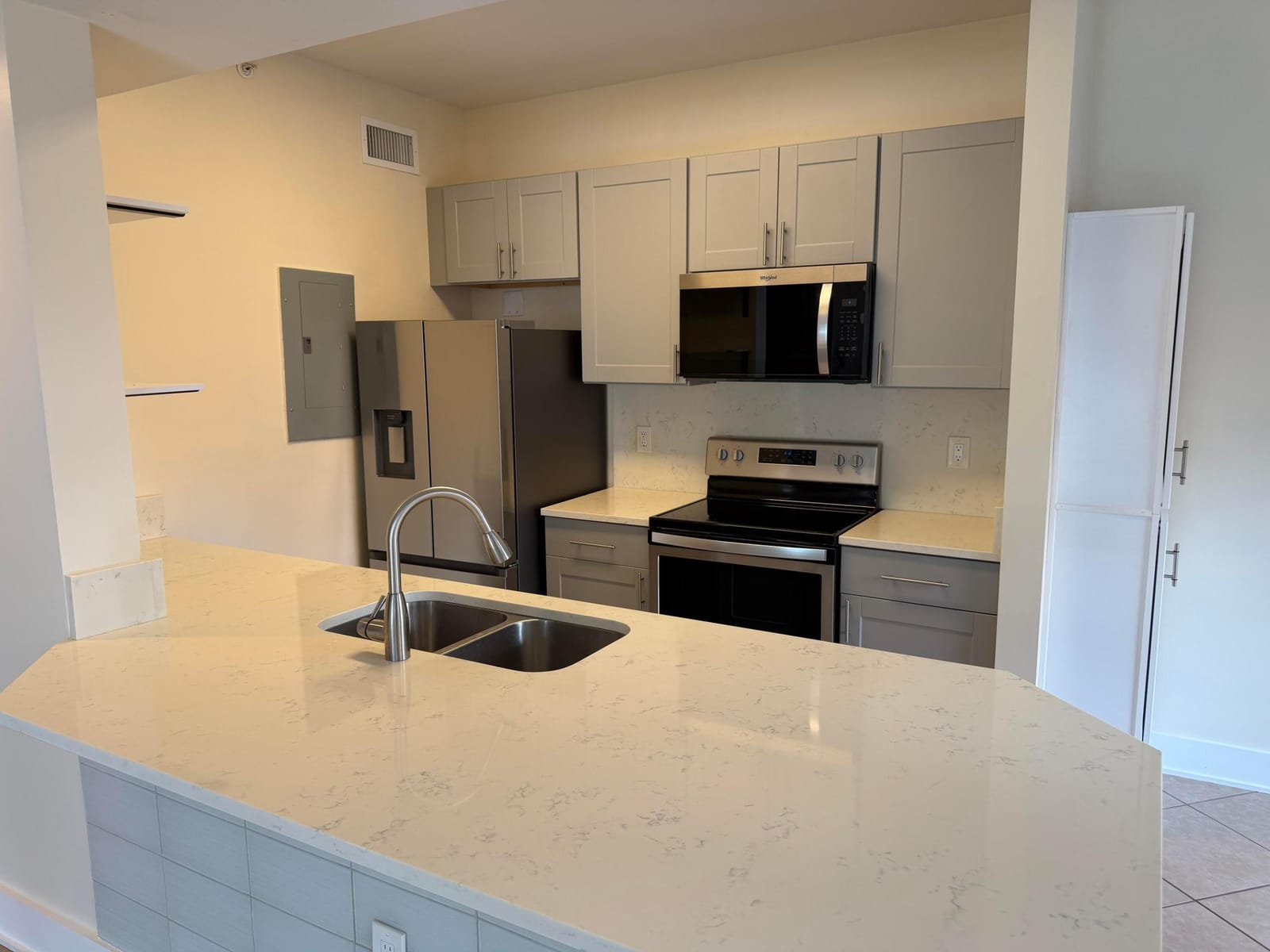 1000 Scotia Drive 102, Hypoluxo, FL 33462 photo 2
