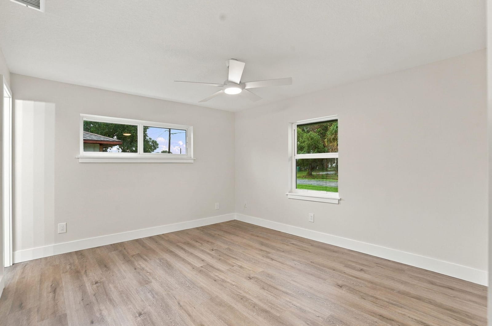 5701 MYRTLE Drive, Fort Pierce, FL 34982 photo 13