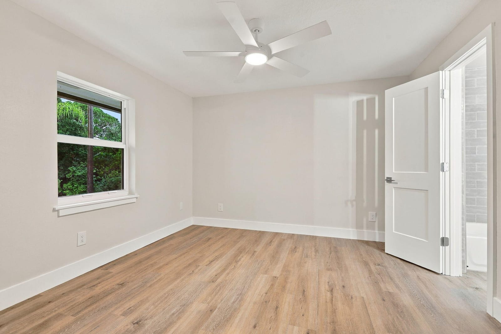 5701 MYRTLE Drive, Fort Pierce, FL 34982 photo 15