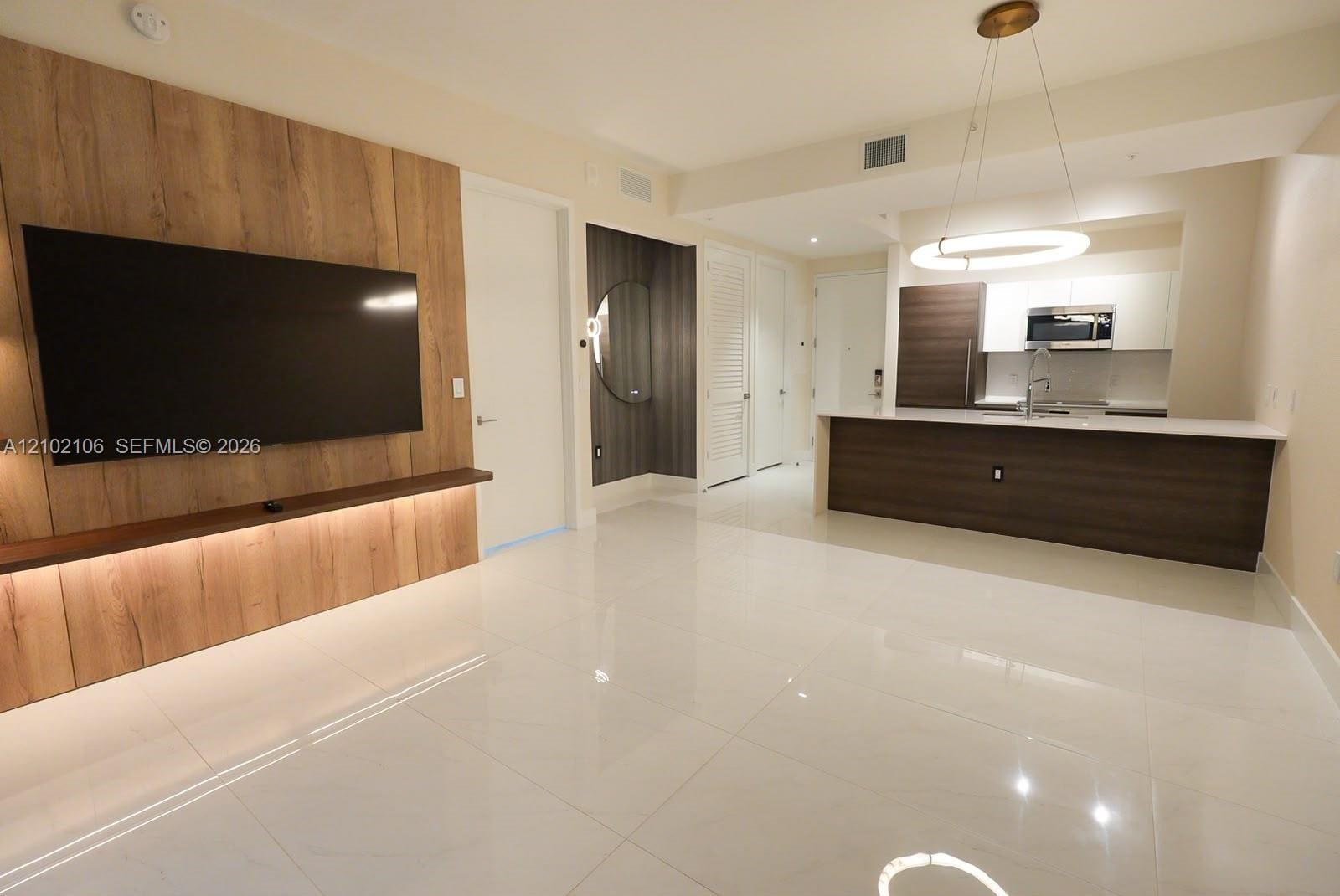 301 Altara Avenue 403 — photo 11