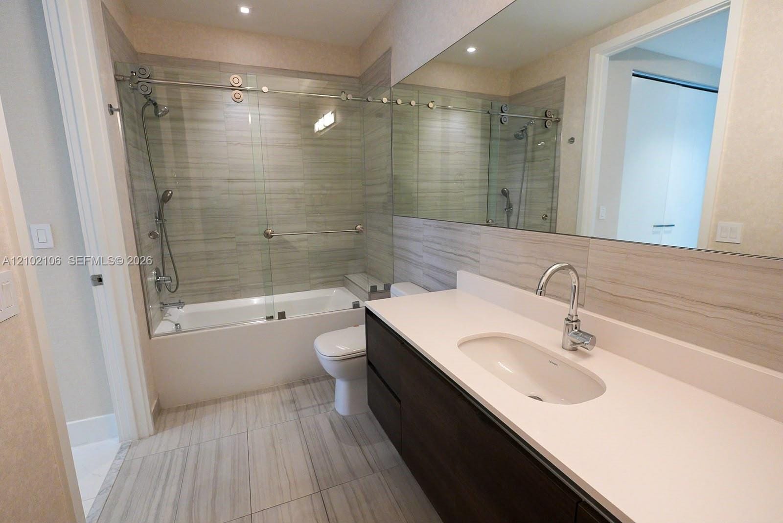 301 Altara Avenue 403, Coral Gables, FL 33146 photo 14