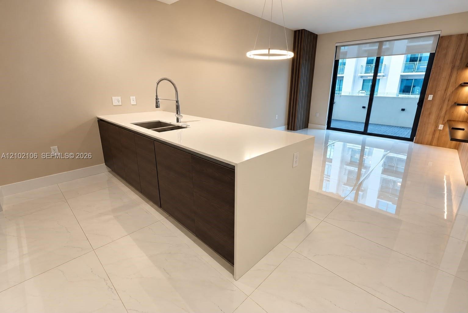 301 Altara Avenue 403 — photo 4