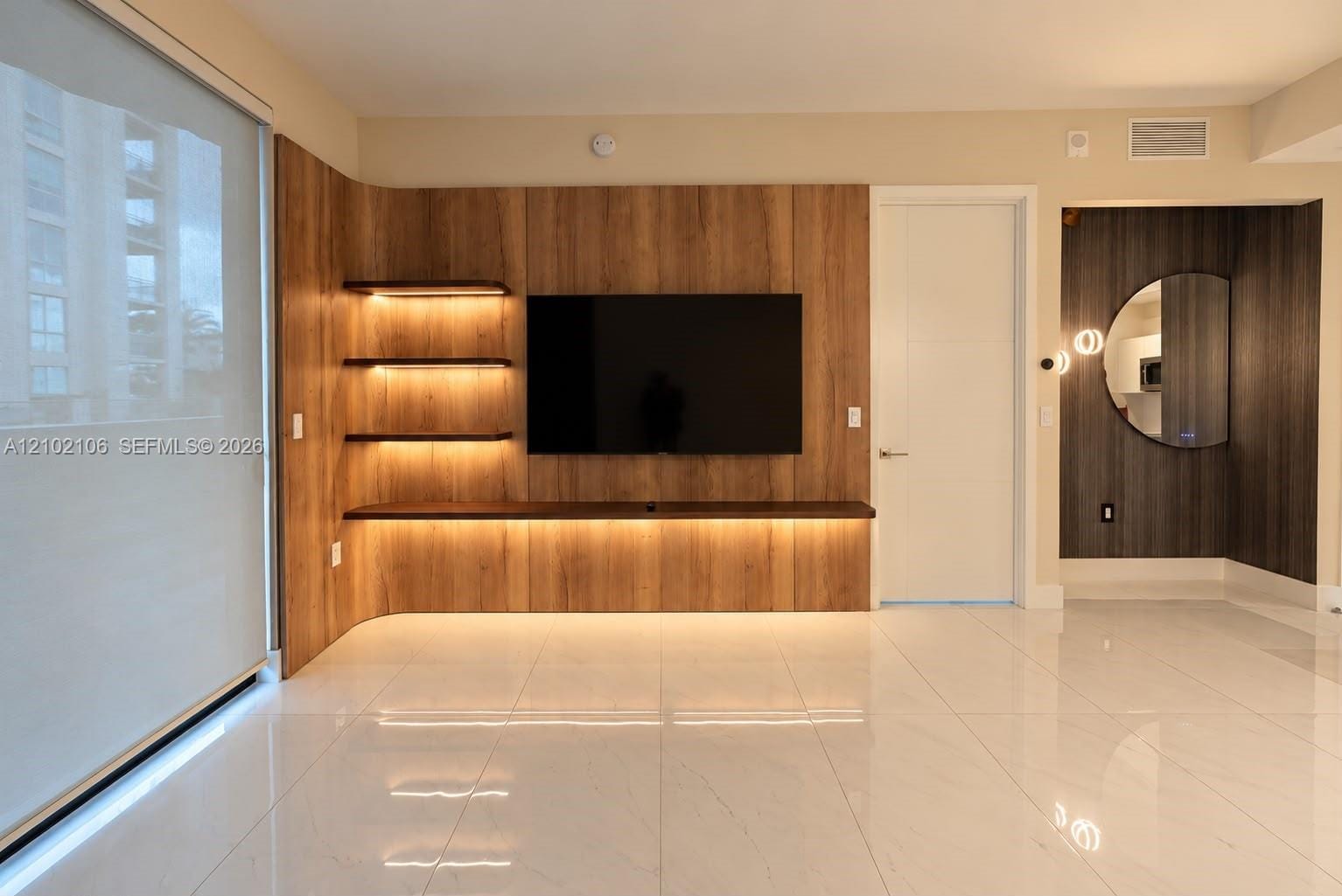 301 Altara Avenue 403 — photo 9