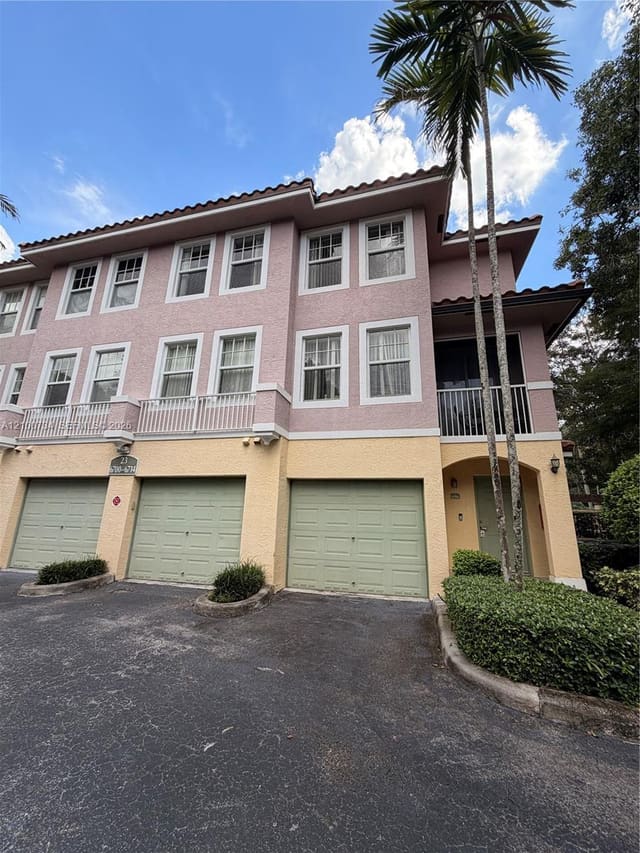 6708 W Sample Road 6708, Coral Springs, FL 33067