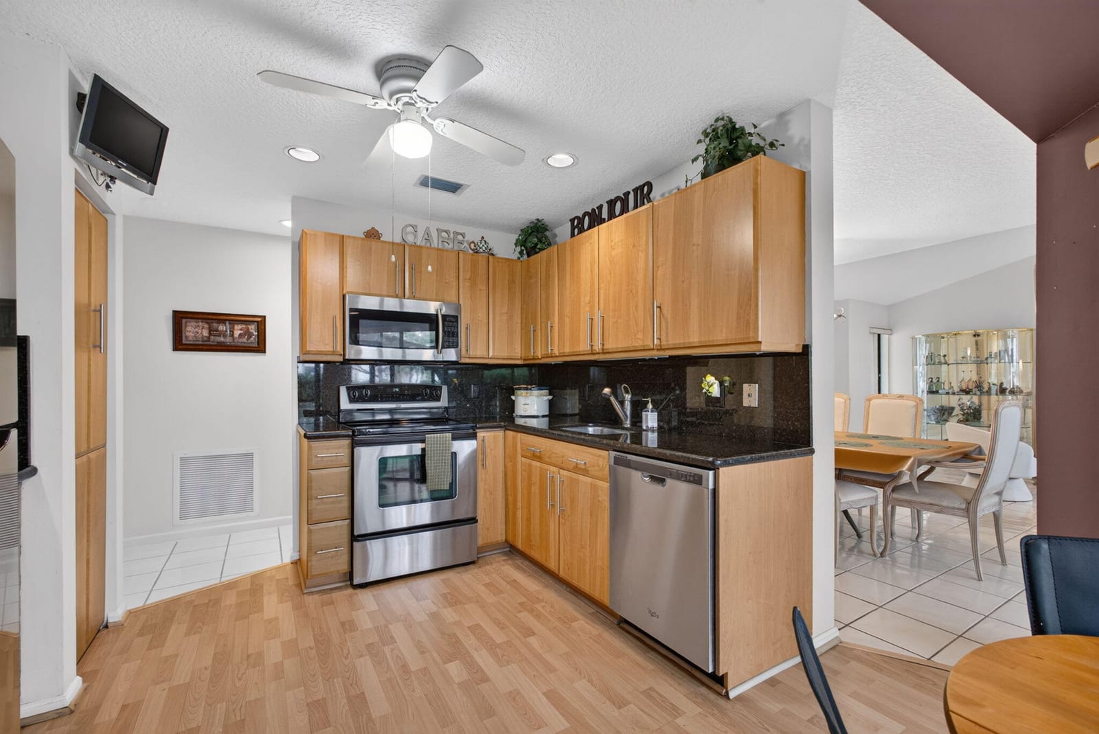 10 Lexington Lane E A — photo 4