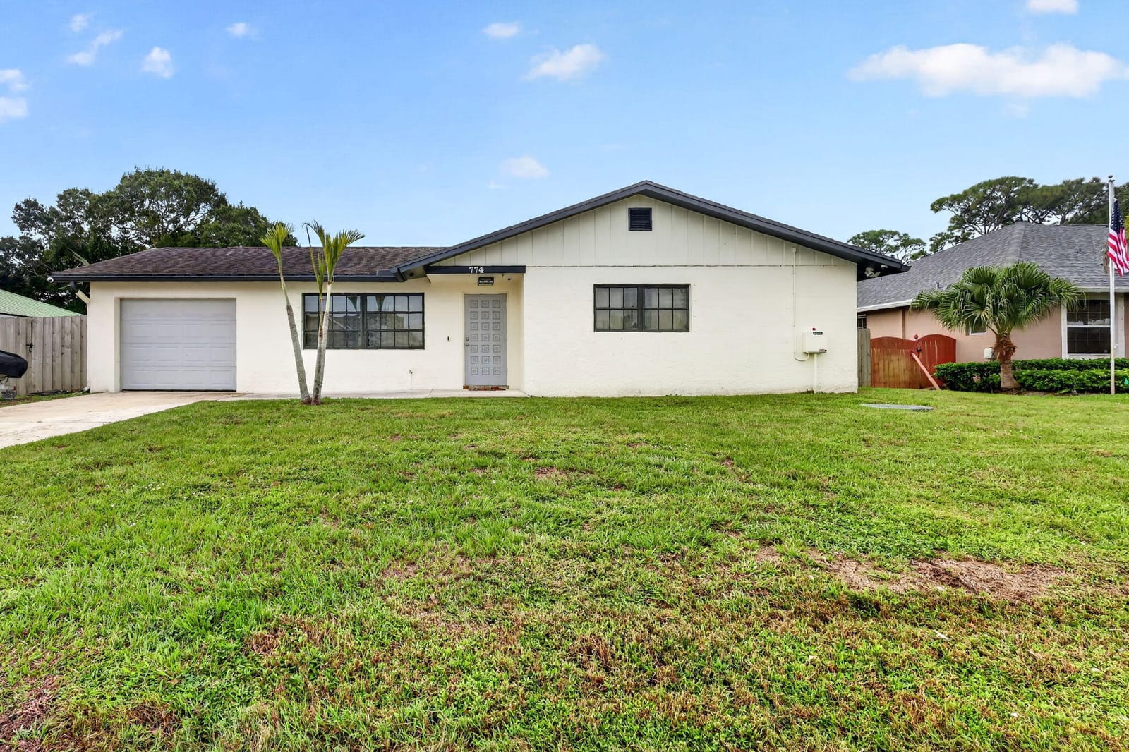 774 SE Elwood Avenue, Port St. Lucie, FL 34983 photo 1
