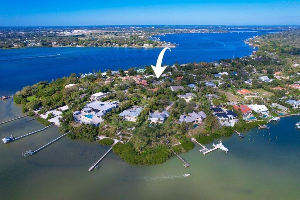 21 Middle Road, Stuart, FL 34996 photo 3