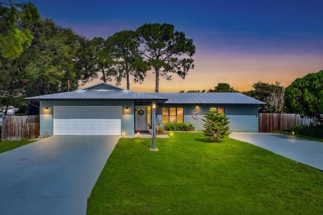 379 SE HUSTED Terrace, Port St. Lucie, FL 34983
