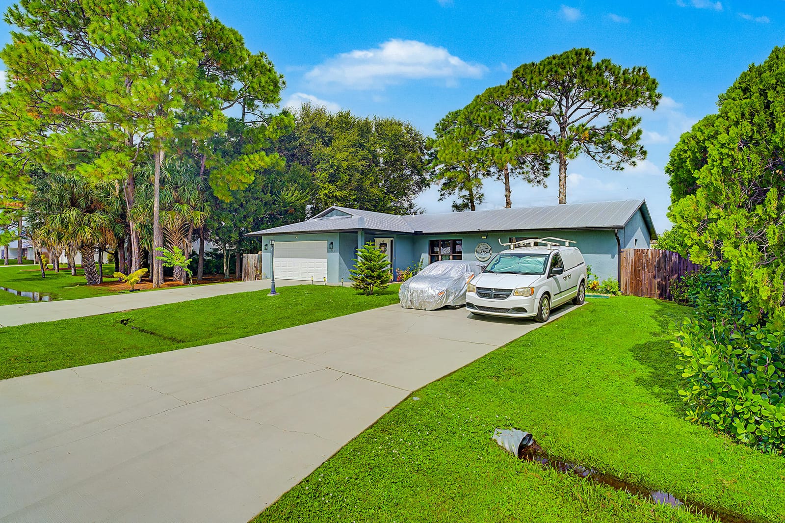 379 SE HUSTED Terrace, Port St. Lucie, FL 34983 photo 3