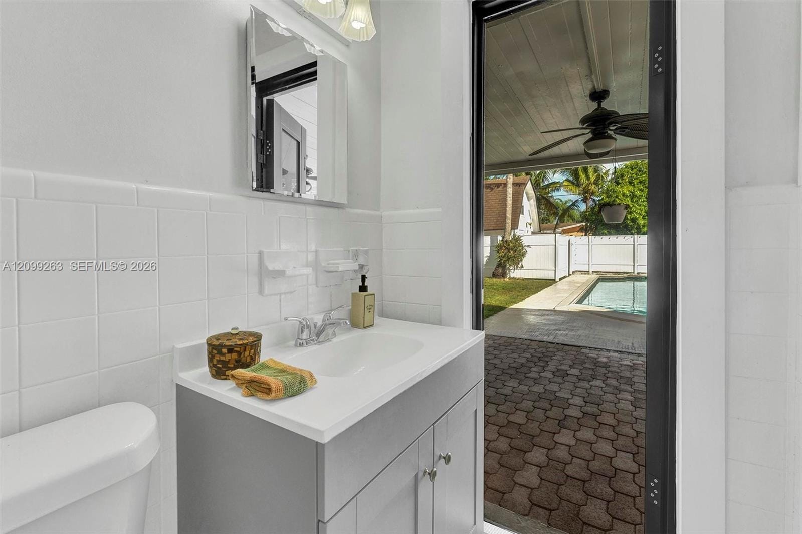 4005 Johnson Street — photo 12