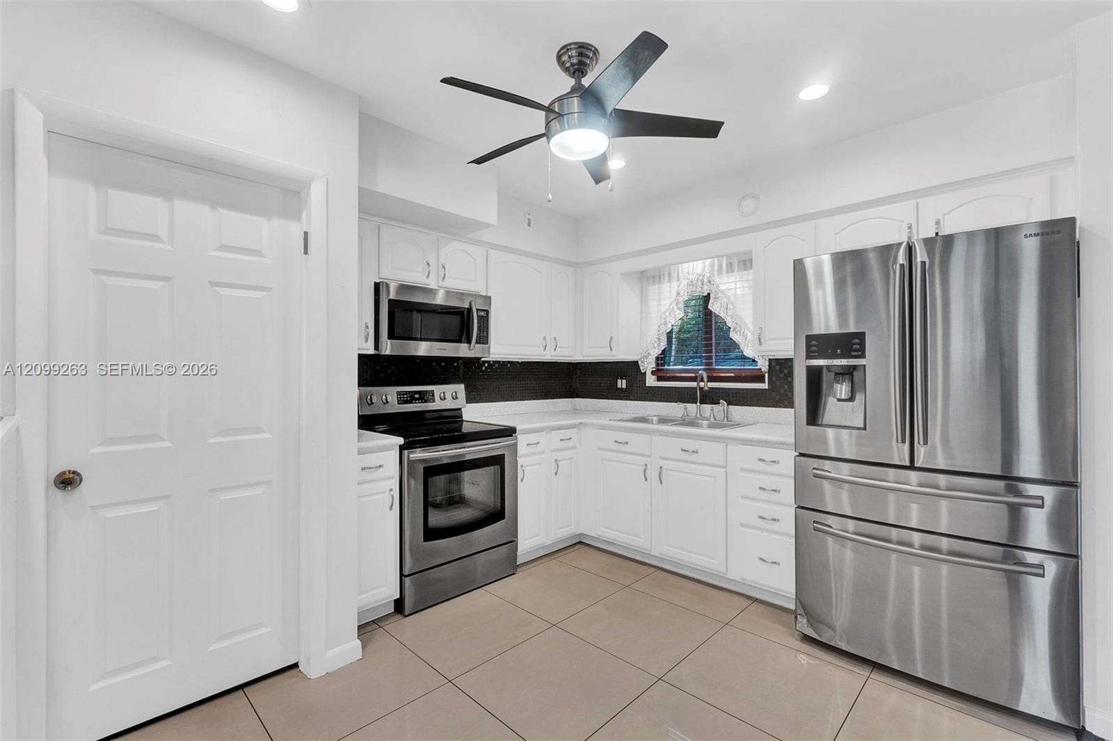 4005 Johnson Street — photo 6