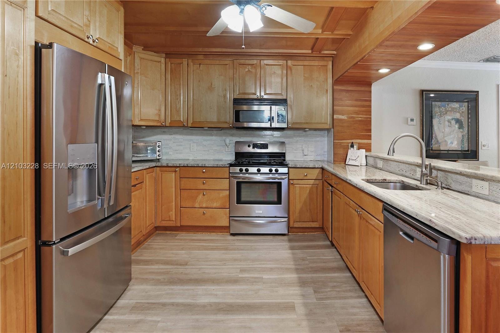 1410 Fletcher Street — photo 7