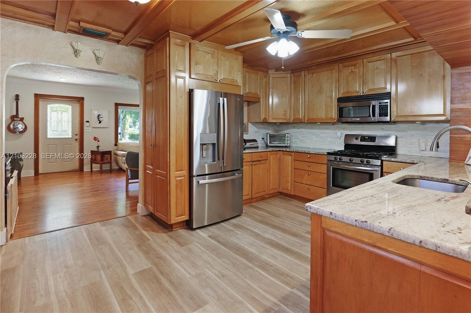 1410 Fletcher Street — photo 8