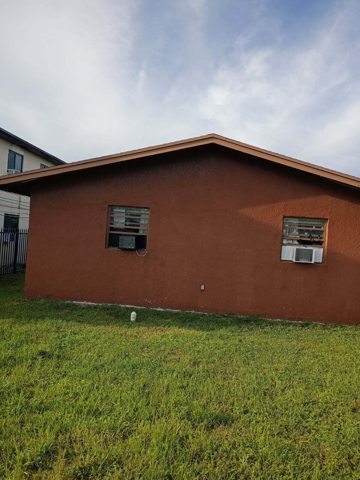 315 NW 3RD Court — photo 3