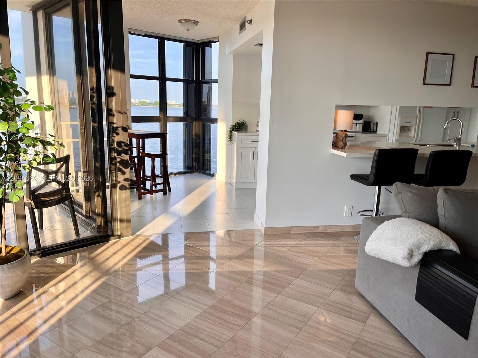 4000 NE Towerside Terrace 1101 — photo 4