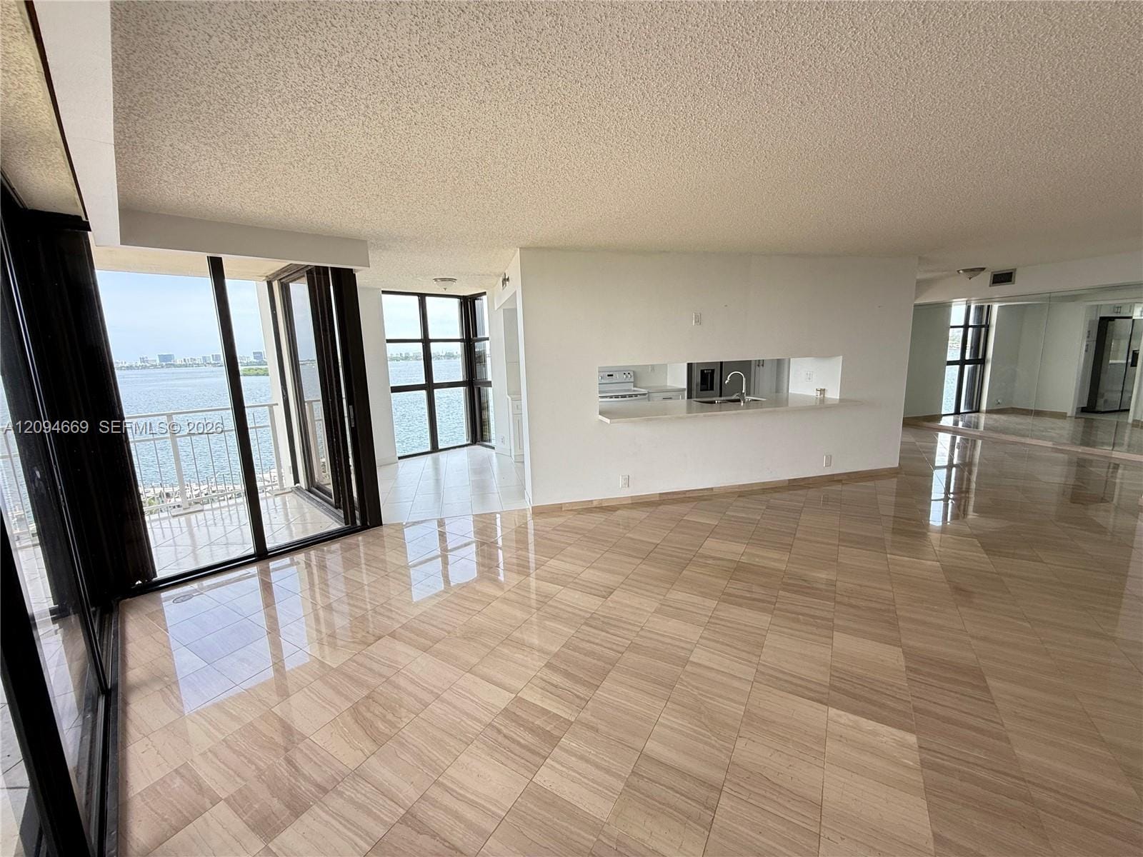 4000 NE Towerside Terrace 1101 — photo 10