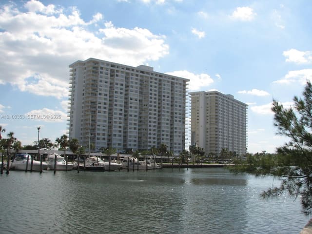 300 Bayview Drive 410, Sunny Isles Beach, FL 33160