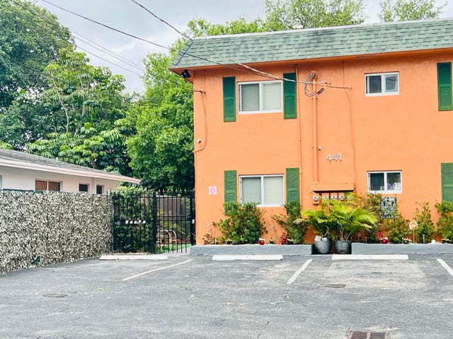 441 NW 7TH 1, Fort Lauderdale, FL 33311