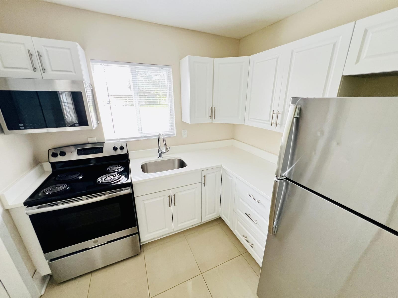 441 NW 7TH 1, Fort Lauderdale, FL 33311 photo 3