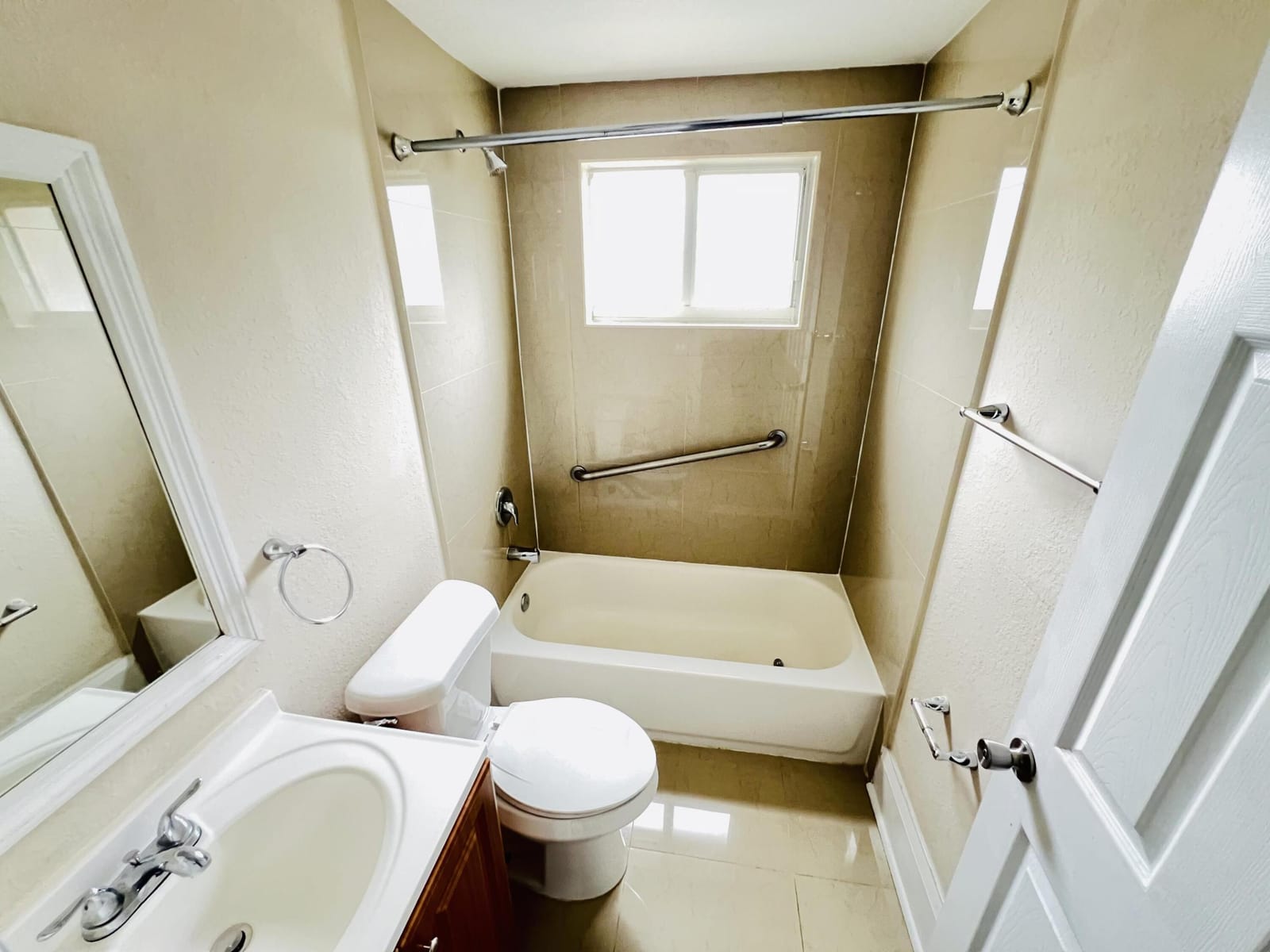 441 NW 7TH 1, Fort Lauderdale, FL 33311 photo 4