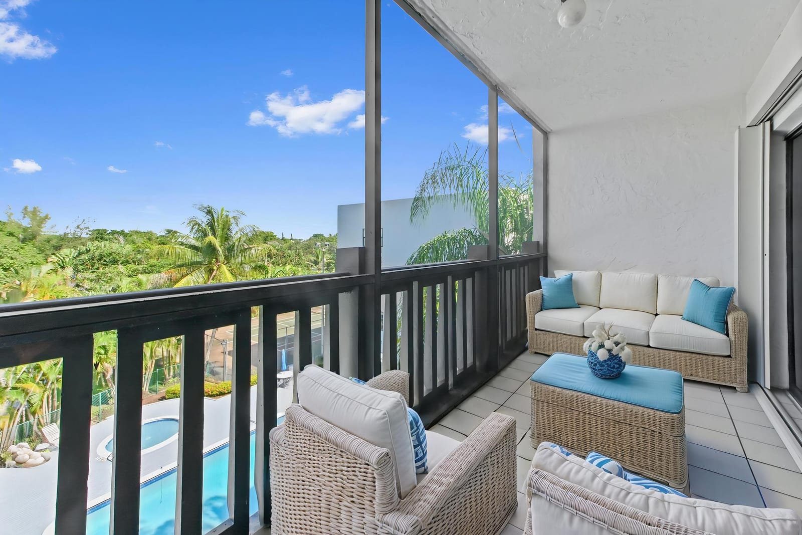 1021 Mockingbird Lane 415, Plantation, FL 33324 photo 12